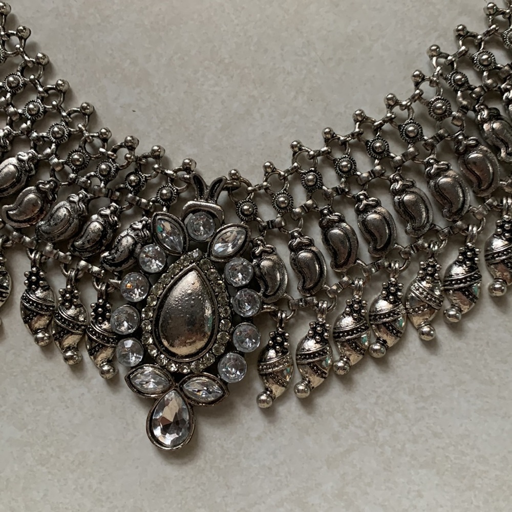 Silver Statement Necklace - image 3